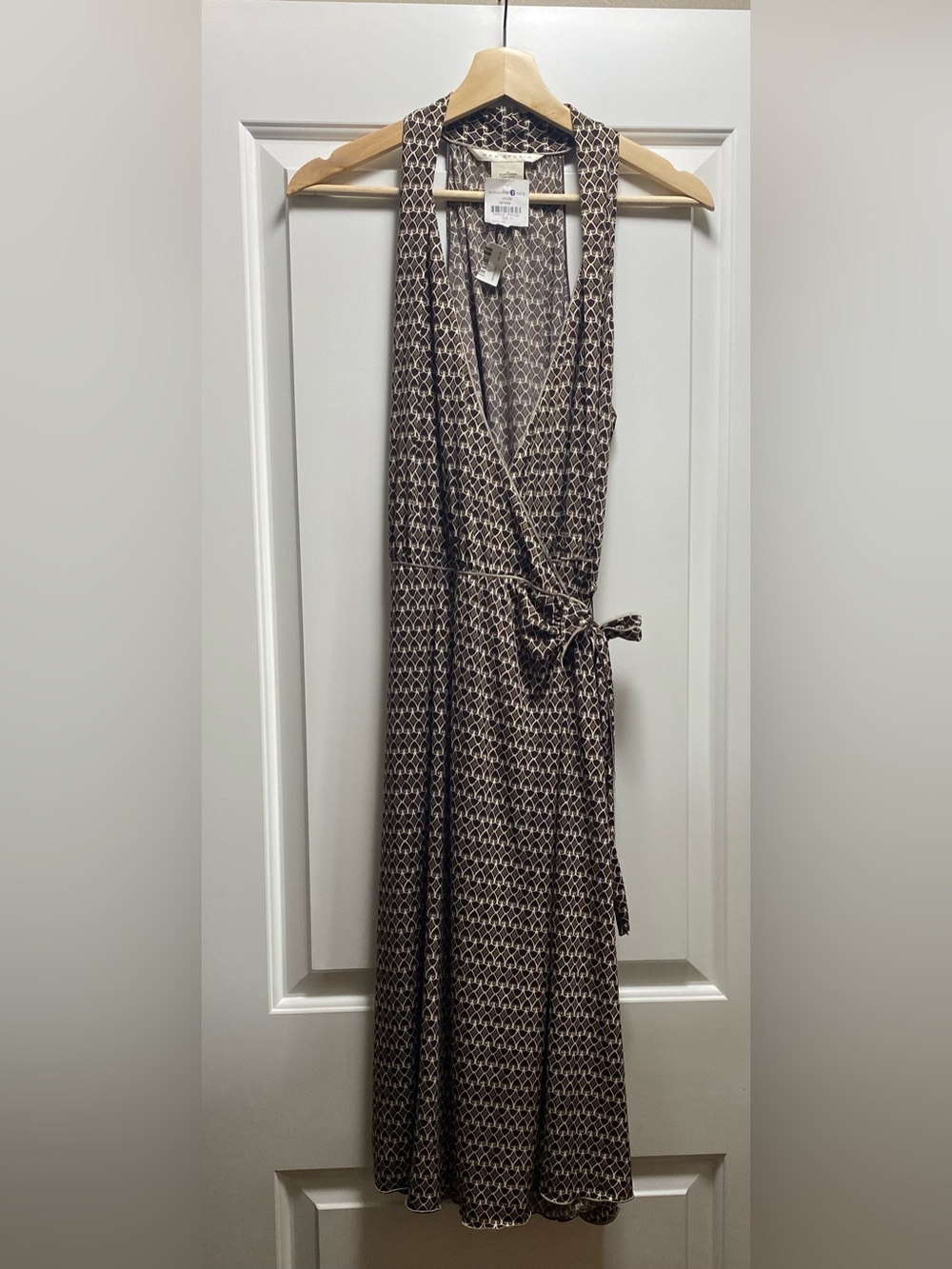 NWT Max Studio Sleeveless Plunge Wrap Dress Brown Pattern L